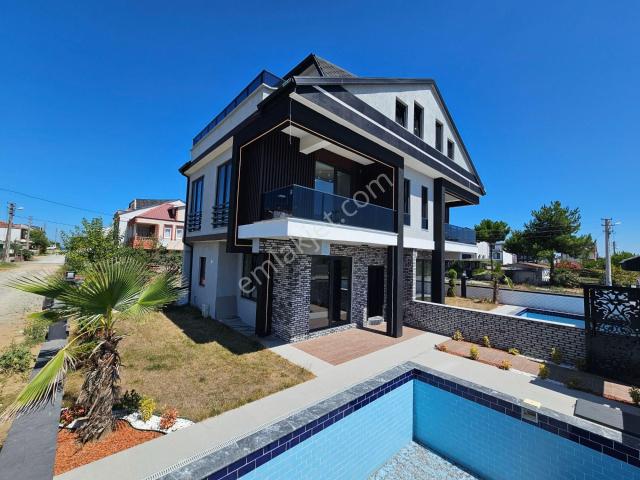 3+1 Müstakil Havuzlu, Saunalı, Jakuzili Superlüks Villa Villa For Sale