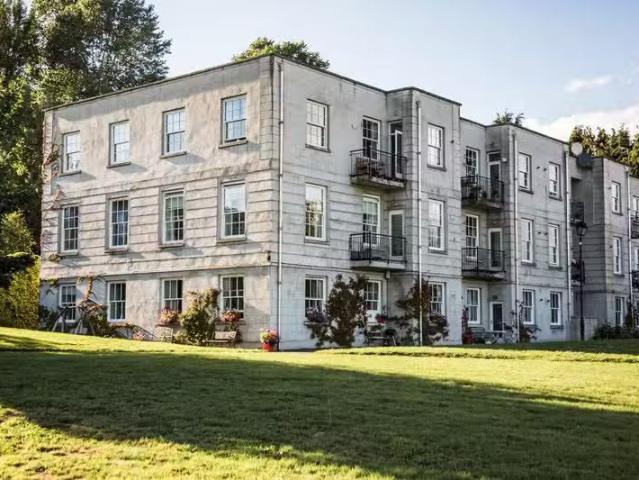 31 Old Connaught House, Old Connaught, Rathmichael, Co. Dublin.
