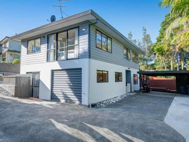31 Peach Road, Glenfield, North Shore City