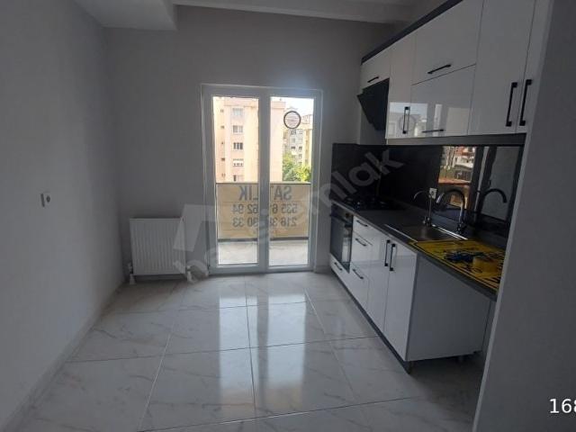 3+1 PETROLİŞ'TE,CADDE ÜZERİ,KAPALI OTOPARKLI,YENİ DAİRE