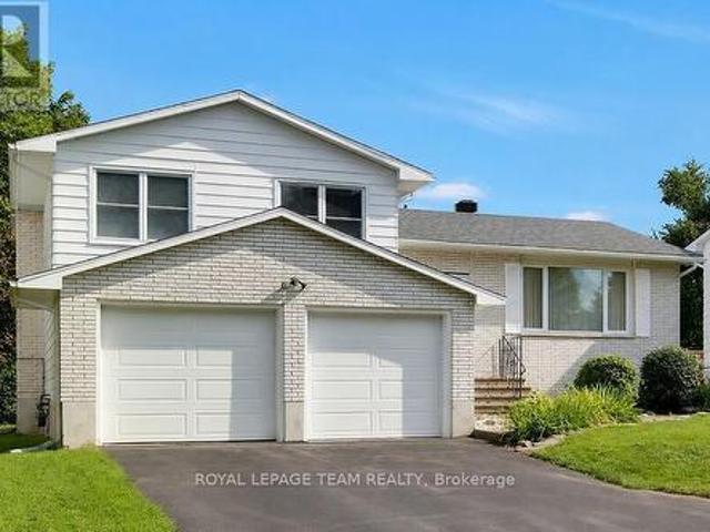 31 Ross Street, Smiths Falls, ON, K7A 4V7 house for sale | Listing ID X13695 | Royal LePage