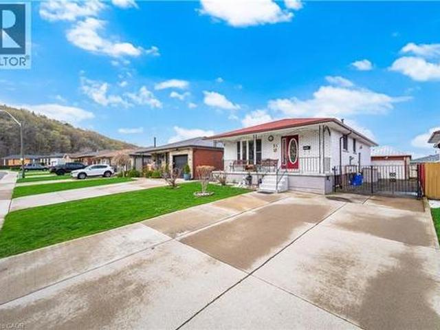 31 Summercrest Drive, Hamilton, ON, L8K 6G5 house for sale | Listing ID 40848 | Royal LePage