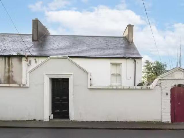 31 Sundays Well Road, Sundays Well, Cork, T23RR9F is for sale