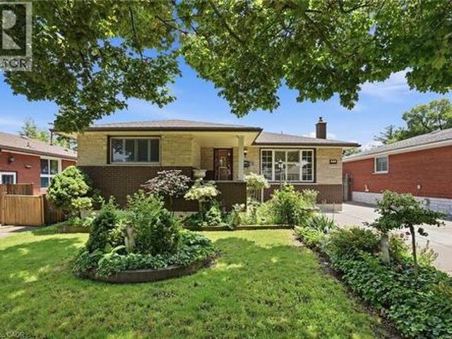 31 Sycamore Street, Hamilton, ON, L8T 3N6 house for sale | Listing ID 40839 | Royal LePage