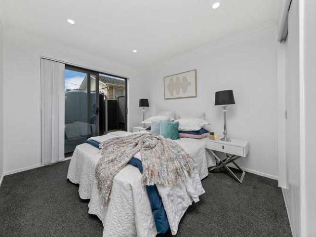 31A, C, D, E Waddell Avenue, Point England, Auckland City