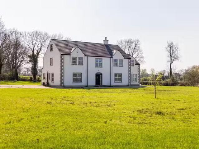 31b Lough Road
