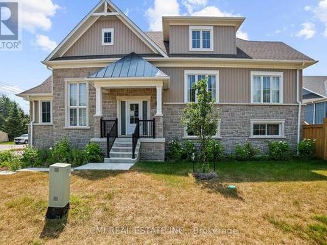 3205 Mosley Street, Wasaga Beach, ON, L9Z 1V5 house for sale | Listing ID S13483 | Royal LePage
