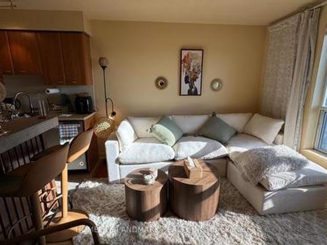 3205 36 Lee Centre Drive, Toronto, ON, M1H 3K2 lease for lease | Listing ID E13081 | Royal LePage