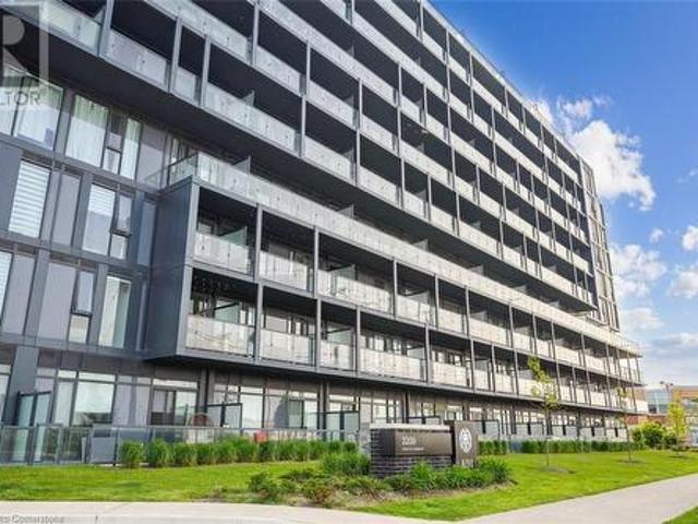 B817 3 Dakota Common, Burlington, ON, L7M 2A7 condo for sale | Listing ID 40737 | Royal LePage