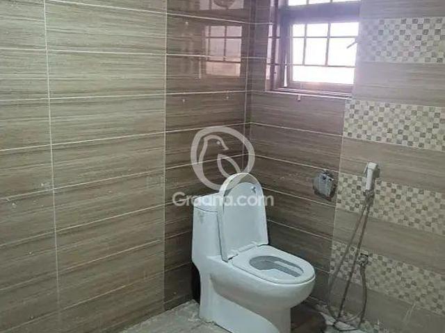 3200 Ft² Flat for Sale
