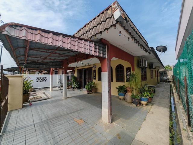 3200 SQFT BUNGALOW Single Storey Kampung Selayang Indah Selayang