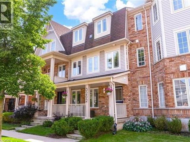 3202 Munson Crescent, Burlington, ON, L7L 3B9 house for sale | Listing ID 40858 | Royal LePage