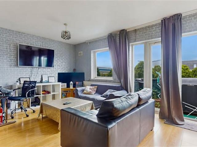 320,000 | 14 Melville Way, Finglas, Dublin 11, Co. Dublin HWP Residential 5010 MyHome. Ie Residential
