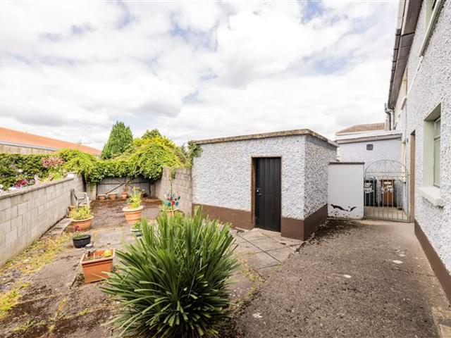 320,000 | 39 Craoibhin Park, Balbriggan, Dublin EMG Property Consultants 4947 MyHome. Ie Residential