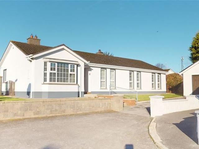 320,000 | 6 Oak Mews, Military Road, Waterford City, Waterford Liberty Blue Estate Agents 4971 MyHome. Ie Residential