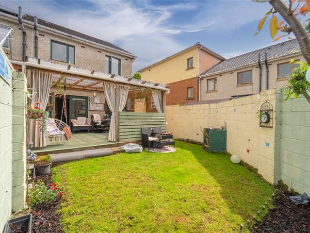 320,000 | 7 Russell Drive, Tallaght, Dublin 24 REA McGee 5008 MyHome. Ie Residential