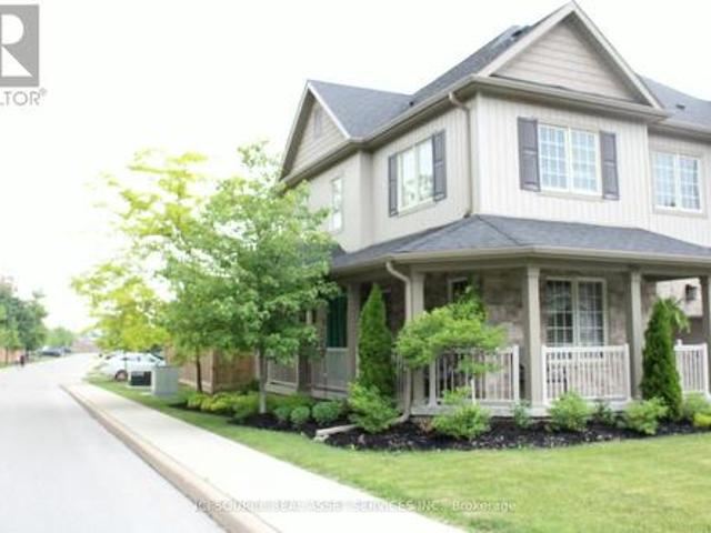 320 East Street, Orillia, ON, L3V 8K9 house for sale | Listing ID S13445 | Royal LePage
