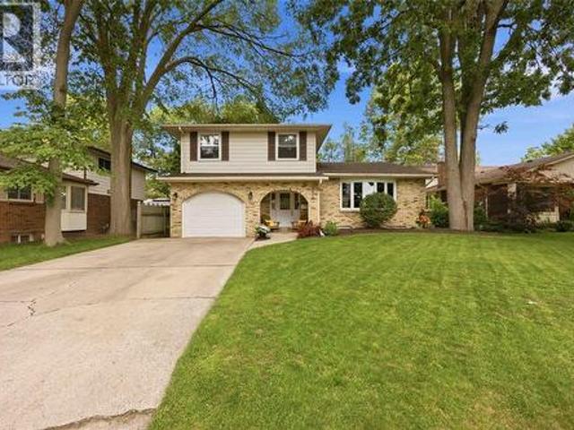 320 Laurentian Crescent, Sarnia, ON, N7S 4W5 house for sale | Listing ID 26016 | Royal LePage