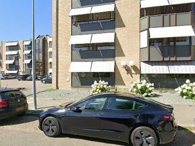 320 m2 office space for rent in Groningen
