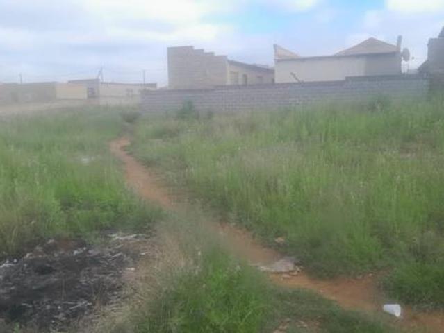 320 m² Land available in Mohlakeng