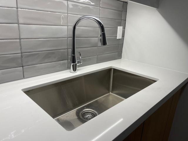320 Roncesvalles Avenue 3 Bedroom Apartment for Rent at 320 Roncesvalles Ave, Toronto, ON M6R 2M7 High Park
