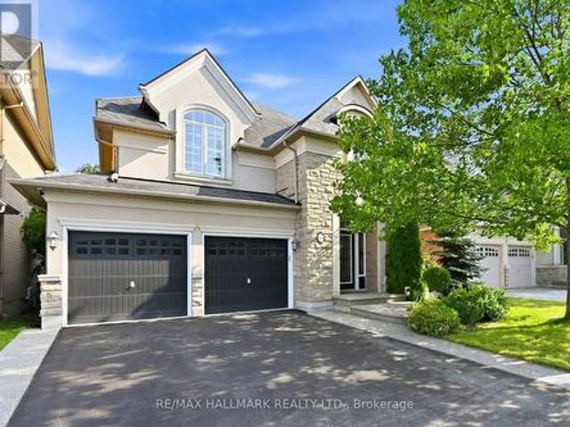 320 Turning Leaf Road, Oakville, ON, L6L 6W7 house for sale | Listing ID W13600 | Royal LePage