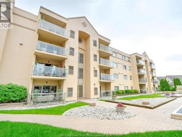 320 Village Grove Drive Unit# A401, Tecumseh, ON, N8N 4X7 condo for sale | Listing ID 26012 | Royal LePage