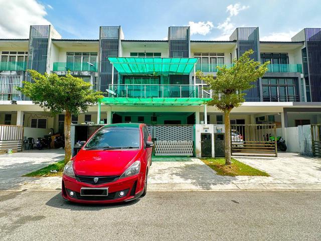 3214sqft FREEHOLD Triple Storey Terrace Bangi Avenue 3 Bangi