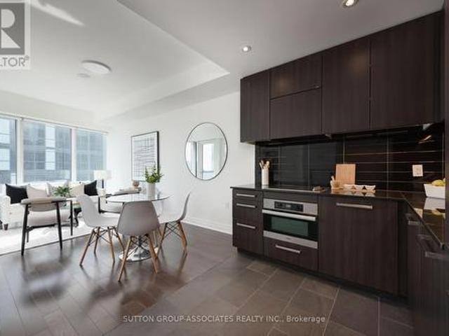 3212 8 The Esplanade Avenue, Toronto, ON, M5E 0A6 lease for lease | Listing ID C13438 | Royal LePage
