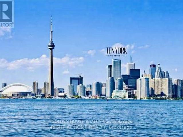 3213 10 York Street, Toronto, ON, M5J 0E1 condo for sale | Listing ID C13670 | Royal LePage