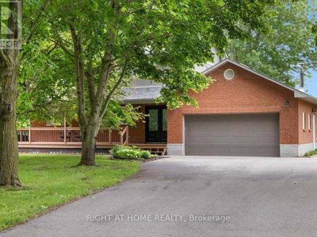 321 Stanley Crescent, Russell, ON, K4R 1E5 farm for sale | Listing ID X13472 | Royal LePage