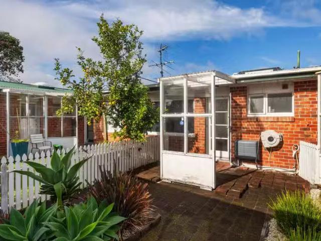 3/21 Ruarangi Road, Mount Albert, Auckland City For Sale