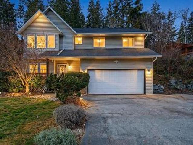 3220 Mciver Road, West Kelowna, BC, V4T 1G1 house for sale | Listing ID 10397 | Royal LePage