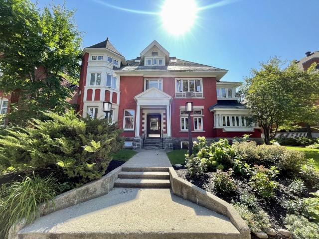 322 Frank Street 2 Bedroom Apartment for Rent at 322 Frank St, Ottawa, ON K2P 0X8 Centretown