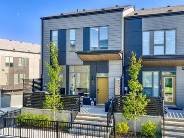322 Sovereign Common Sw, Calgary, AB, T3C 3Y3 townhouse for sale | Listing ID A2325 | Royal LePage