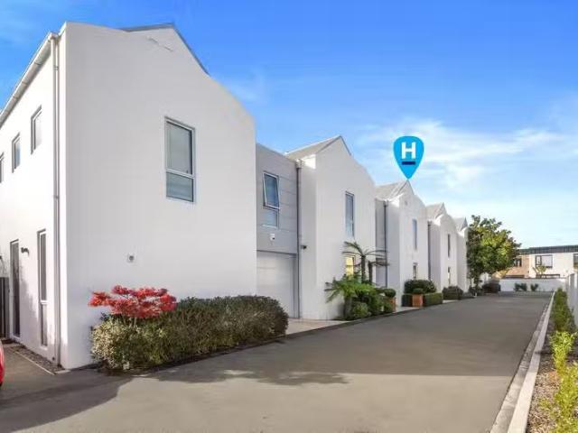 3/22 Stoneyhurst Street, St. Albans, NZ 8014 Townhouse for R.
