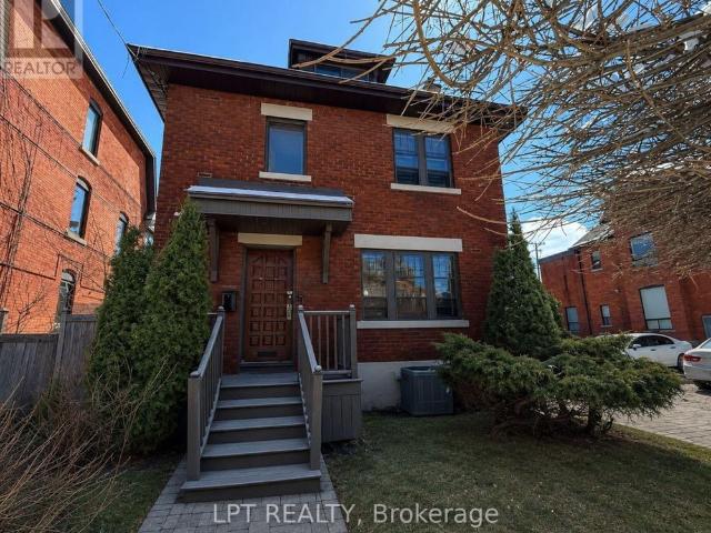 322 Waverley Street Ottawa, ON K2P0W3