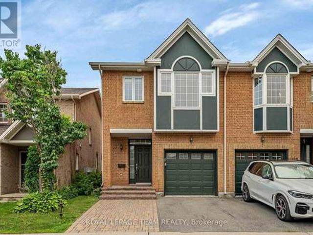 323 Freedom Private, Ottawa, ON, K1G 6W3 house for lease | Listing ID X13572 | Royal LePage