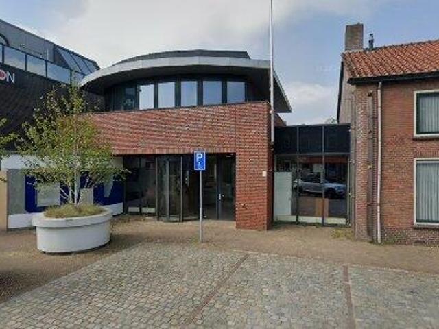 323 m2 office space for rent in Moerdijk