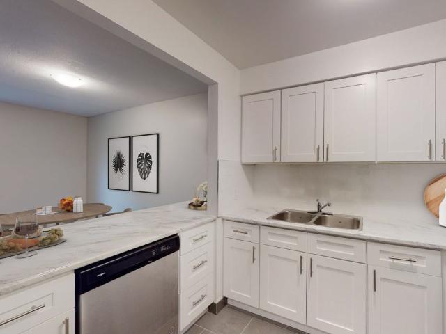 323 Niagara Blvd 2 Bedroom Apartment for Rent at 323 Niagara Blvd, Fort Erie, ON L2A 3H1