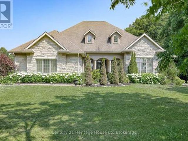 3249 Perth 113 Road, Perth South Downie, ON, N5A 6S3 house for sale | Listing ID X12291 | Royal LePage