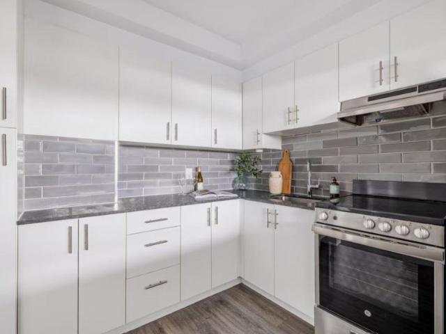 324 Cambridge Street N 1 Bedroom Apartment for Rent at 324 Cambridge St N, Ottawa, ON K1R 7B5 Centretown West