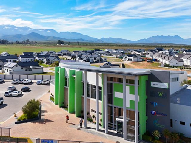 324 m² Land available in Robertson