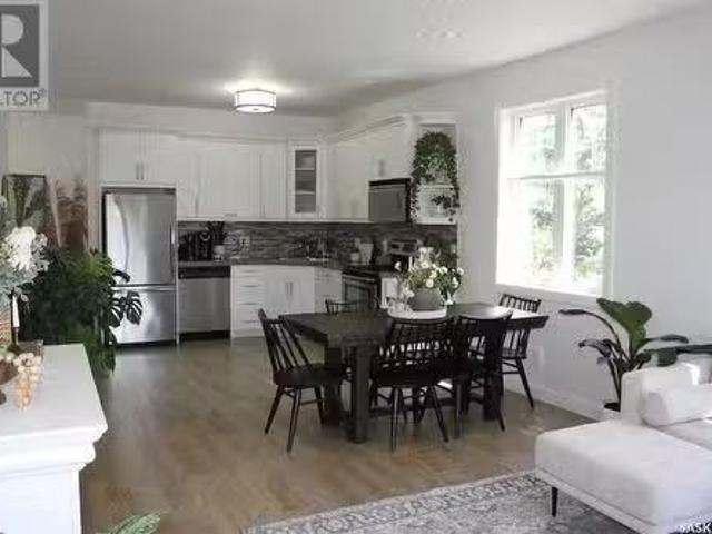 3257 Green Bank Road, Regina, SK, S4V 1P4 townhouse for sale.