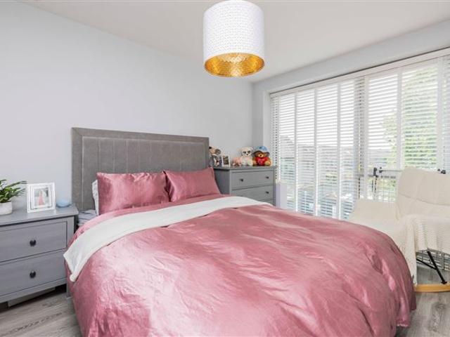 325,000 | apartment 11, grattan lodge apartments, grattan lodge, dublin 13, co. Dublin movehome estate agents 5005 myhome. Ie Residential