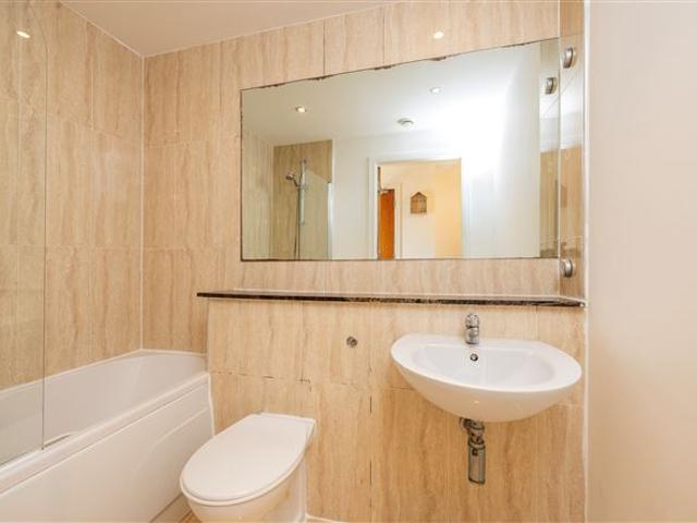 325,000 | Apartment 322, The Hawthorns, Carrington, Northwood, Santry, Dublin 9 KELLY BRADSHAW 5003 MyHome. Ie Residential