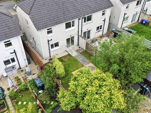 325,000 | 121 Meadowgate, Gorey, Co. Wexford Sherry FitzGerald O'Leary Kinsella 5001 MyHome. Ie Residential