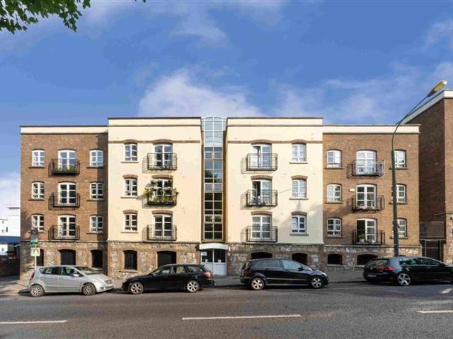 325,000 | 6 Manor Hall, Mount Brown, Kilmainham, Dublin 8 Ray Cooke Auctioneers 5011 MyHome. Ie Residential