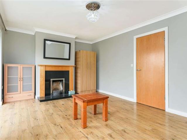 325,000 | 9 Millrace Park, Saggart, Co. Dublin Ray Cooke Auctioneers 5005 MyHome. Ie Residential