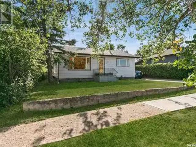 325 Alberta Avenue, Kerrobert, SK, S0L 1R0 house for sale L.